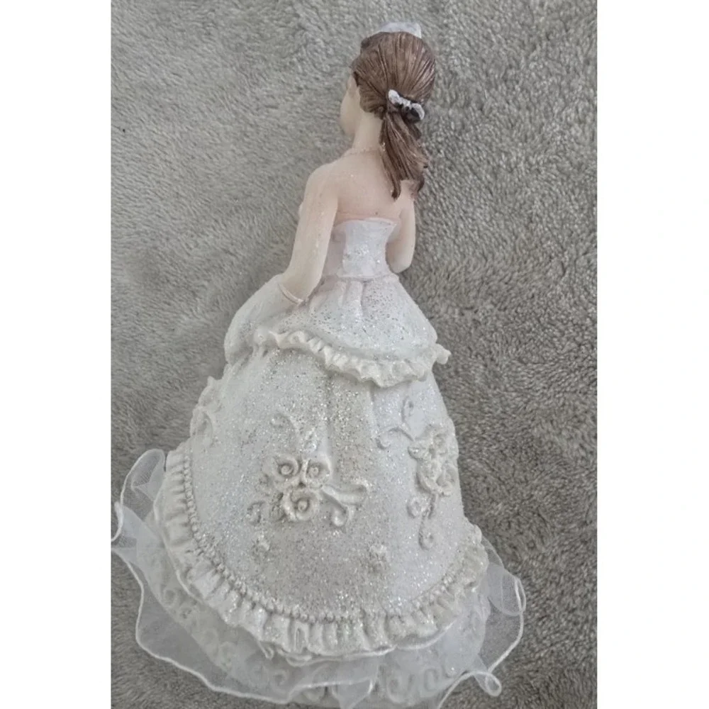 Vintage Quinceanera Cake Topper Figure White Dress Resin 5.5
